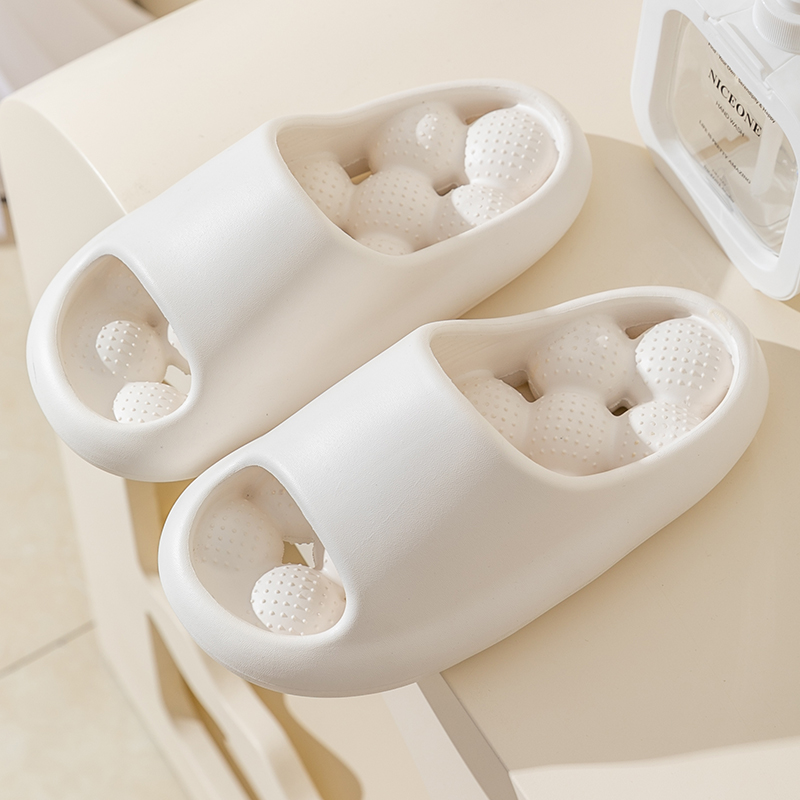 Pressure reducing and leaking cooling mop